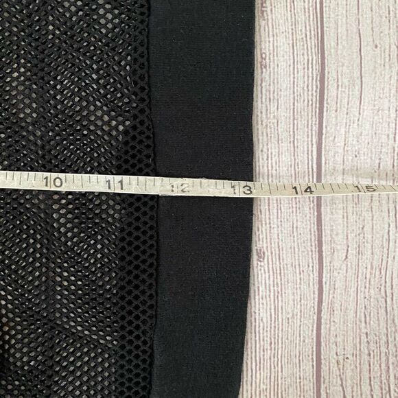 Chesley women netted 3/4 sleeve scoopneck crop top black - Picture 9 of 9